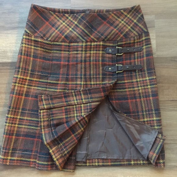 NWOT Adagio mini skirt. Size 8. - Picture 2 of 6